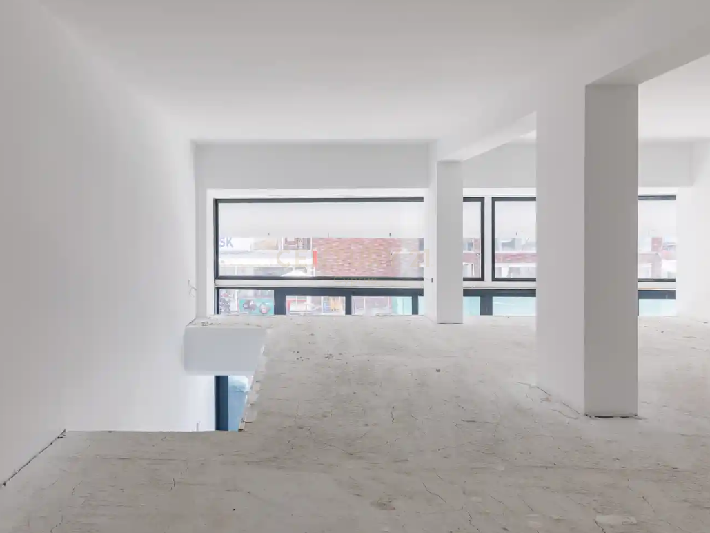 544m2 Boutique à Germasogeia, Limassol, Chypre No. 53952