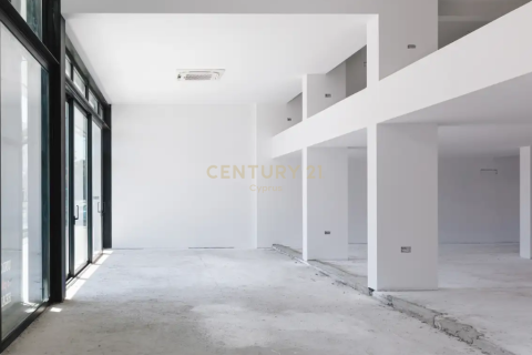 479m2 Tienda en Germasogeia, Limassol, Chipre No. 53951