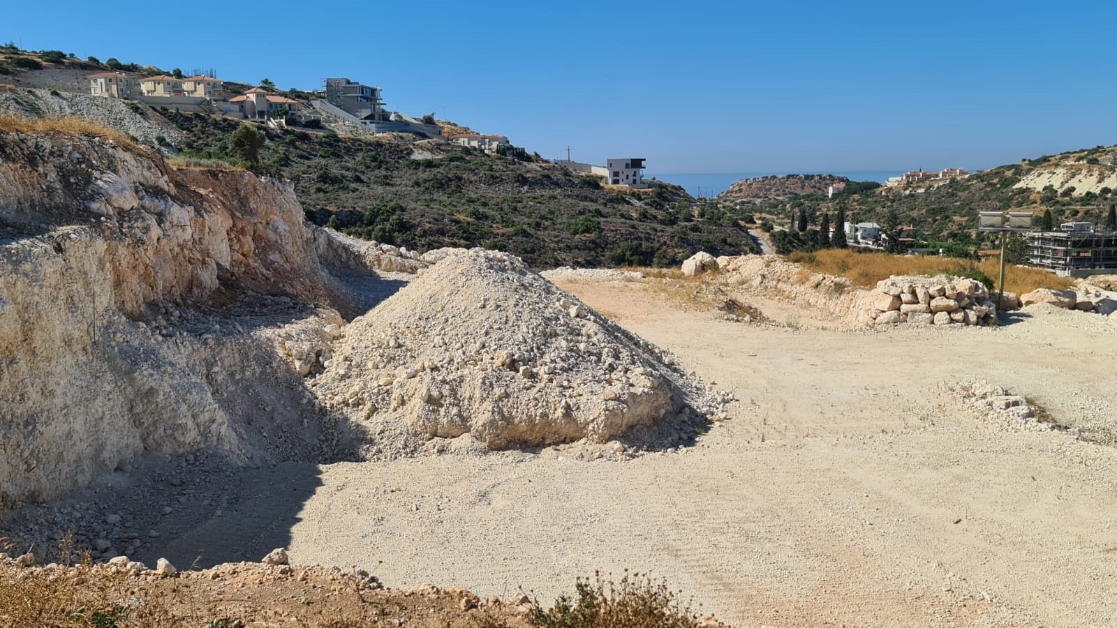 Terrain à Agios Tychonas, Limassol, Chypre No. 53648