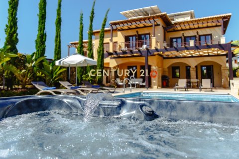 3 dormitorios Villa en Kouklia, Paphos, Chipre No. 53649