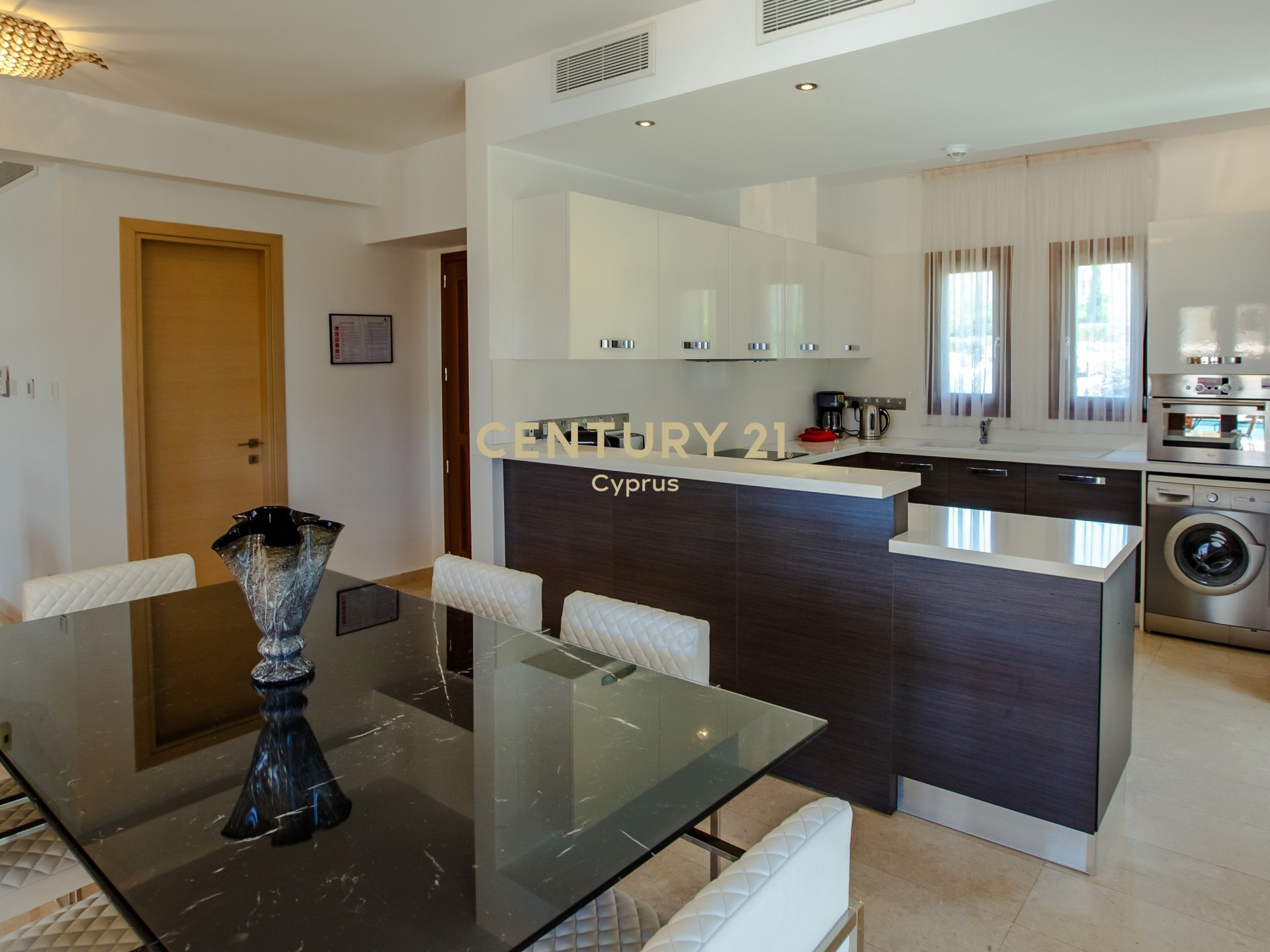 3 dormitorios Villa en Kouklia, Paphos, Chipre No. 53649