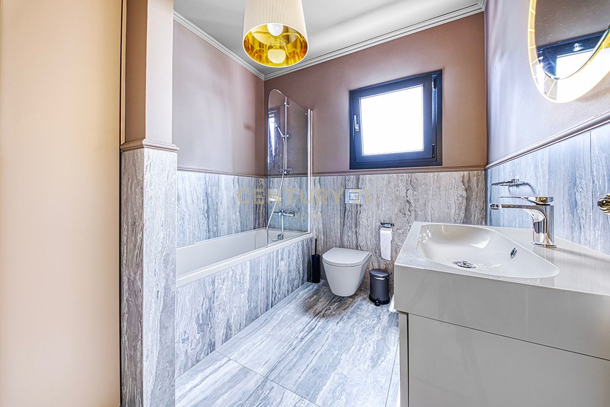 3 bedrooms Penthouse in Limassol, Cyprus No. 53735
