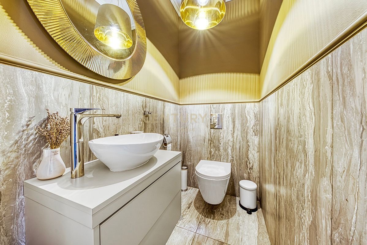 3 bedrooms Penthouse in Limassol, Cyprus No. 53735