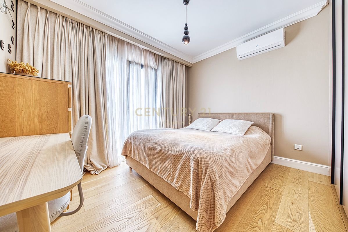3 bedrooms Penthouse in Limassol, Cyprus No. 53735