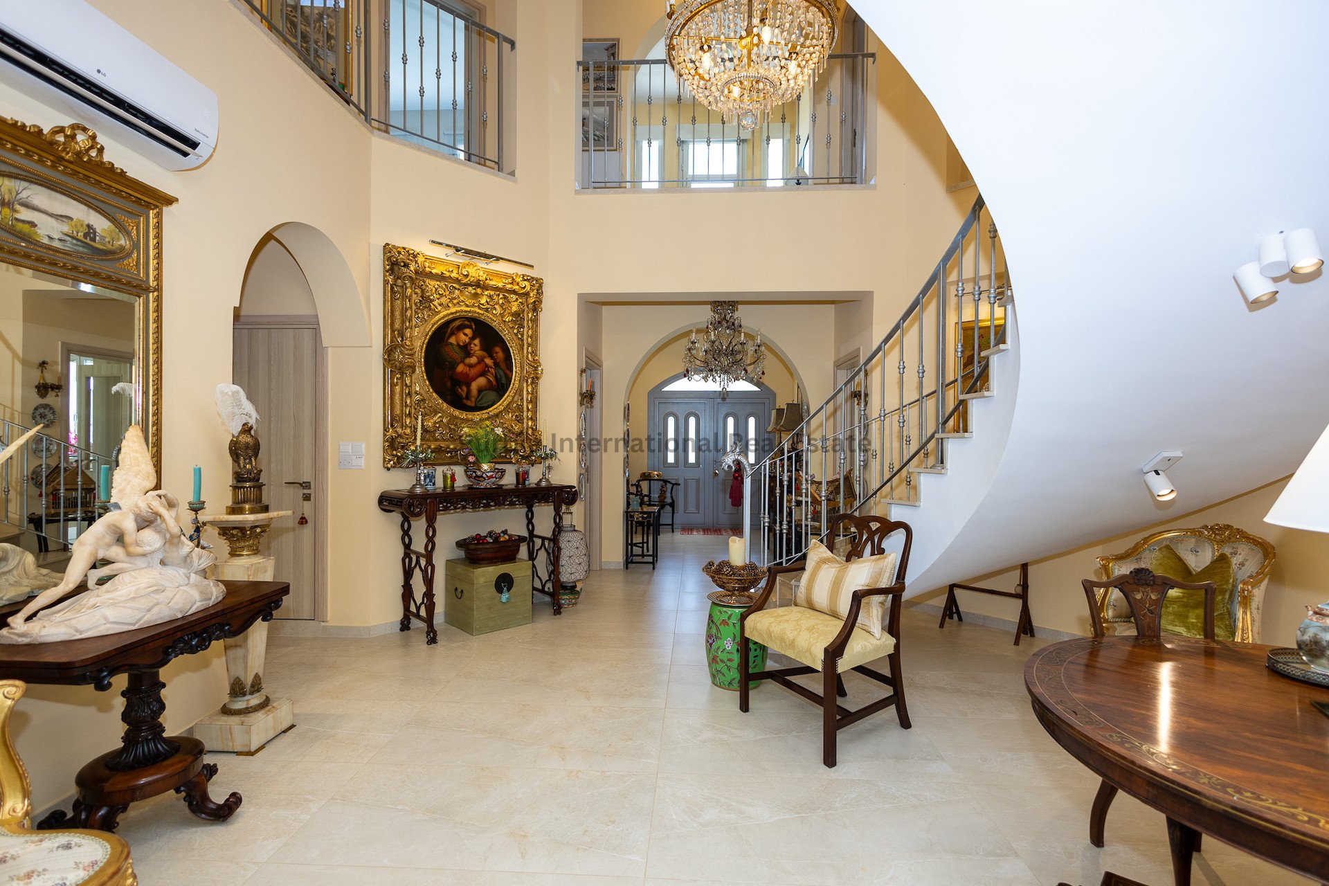 6 bedrooms Villa in Frenaros, Ammochostos, Cyprus No. 54628