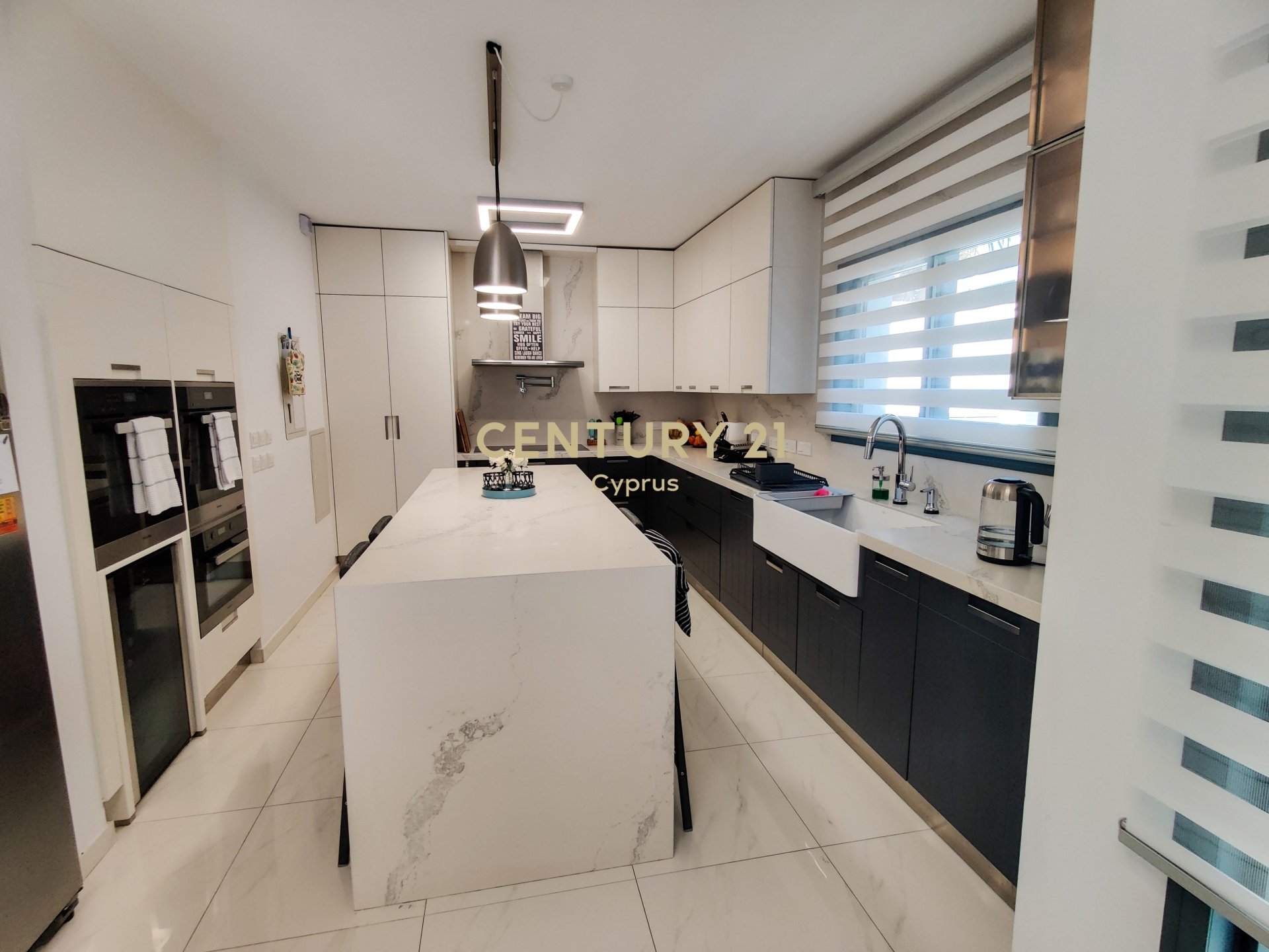 5 bedrooms Villa in Agios Athanasios, Limassol, Cyprus No. 55865