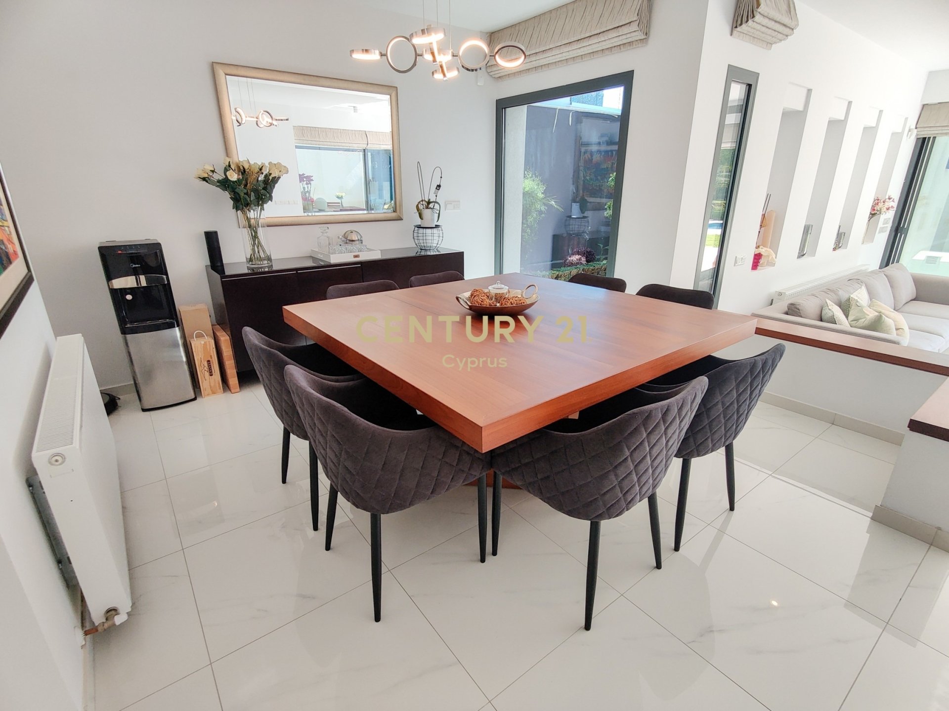 5 bedrooms Villa in Agios Athanasios, Limassol, Cyprus No. 55865