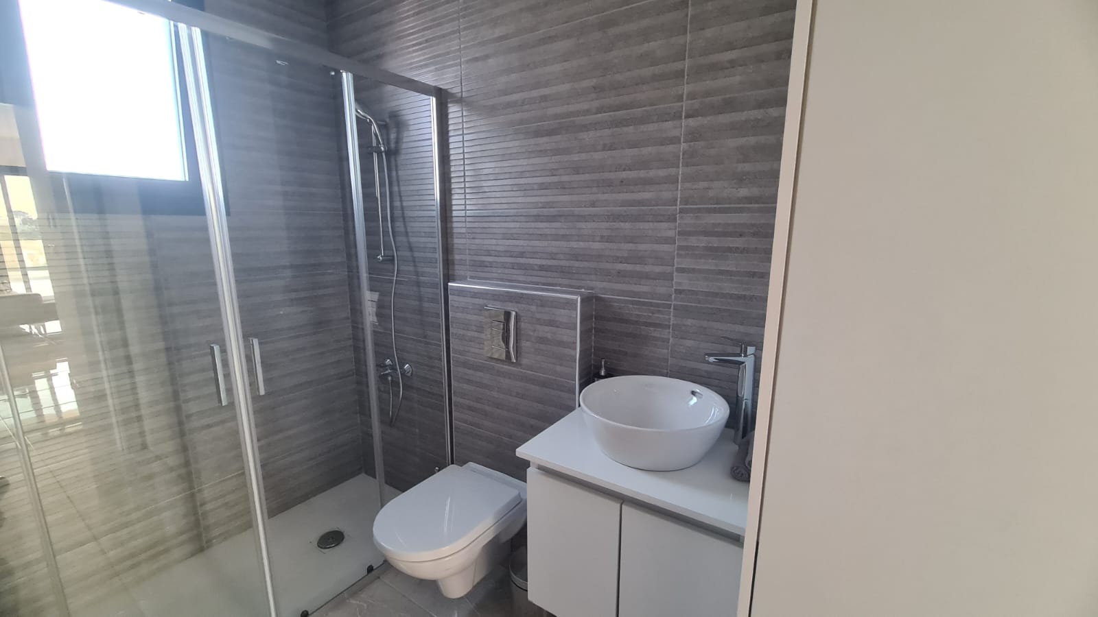 3 bedrooms Penthouse in Parekklisia, Limassol, Cyprus No. 36132