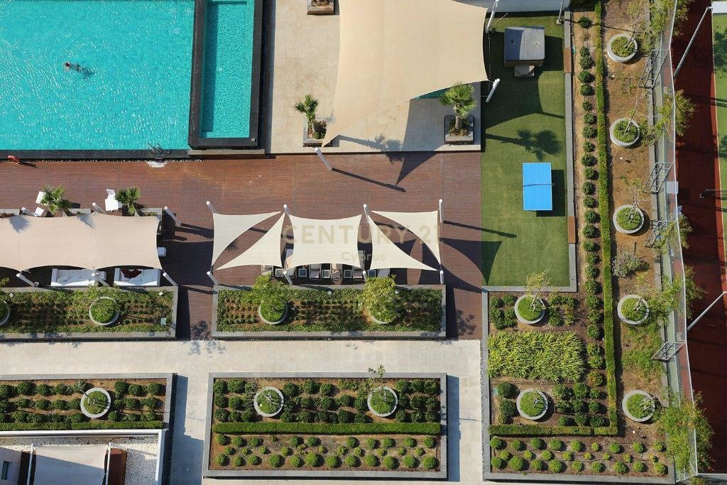 4 bedrooms Penthouse in Limassol, Cyprus No. 53946