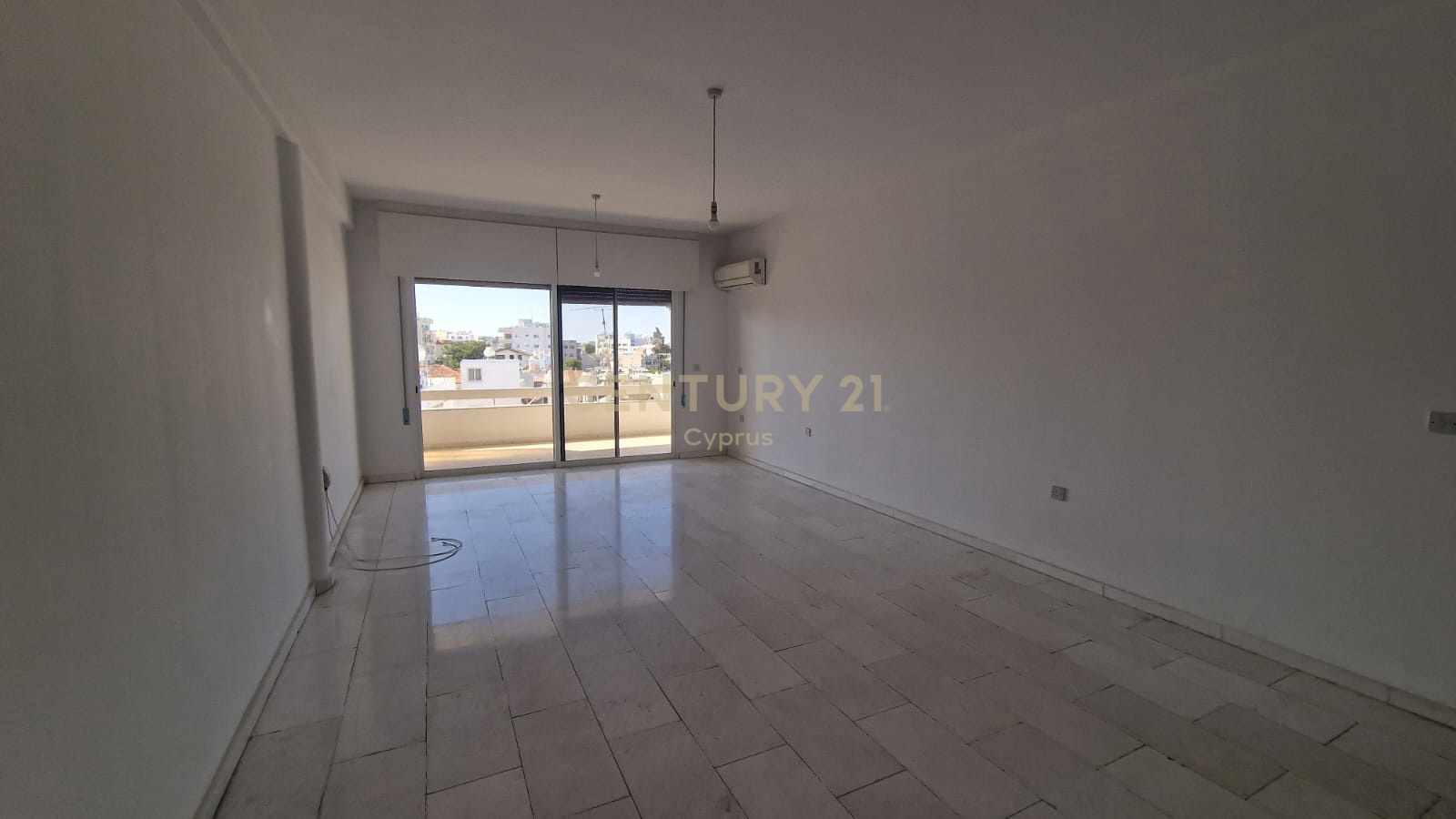 3 bedrooms Apartment in Agios Ioannis, Limassol, Cyprus No. 55854