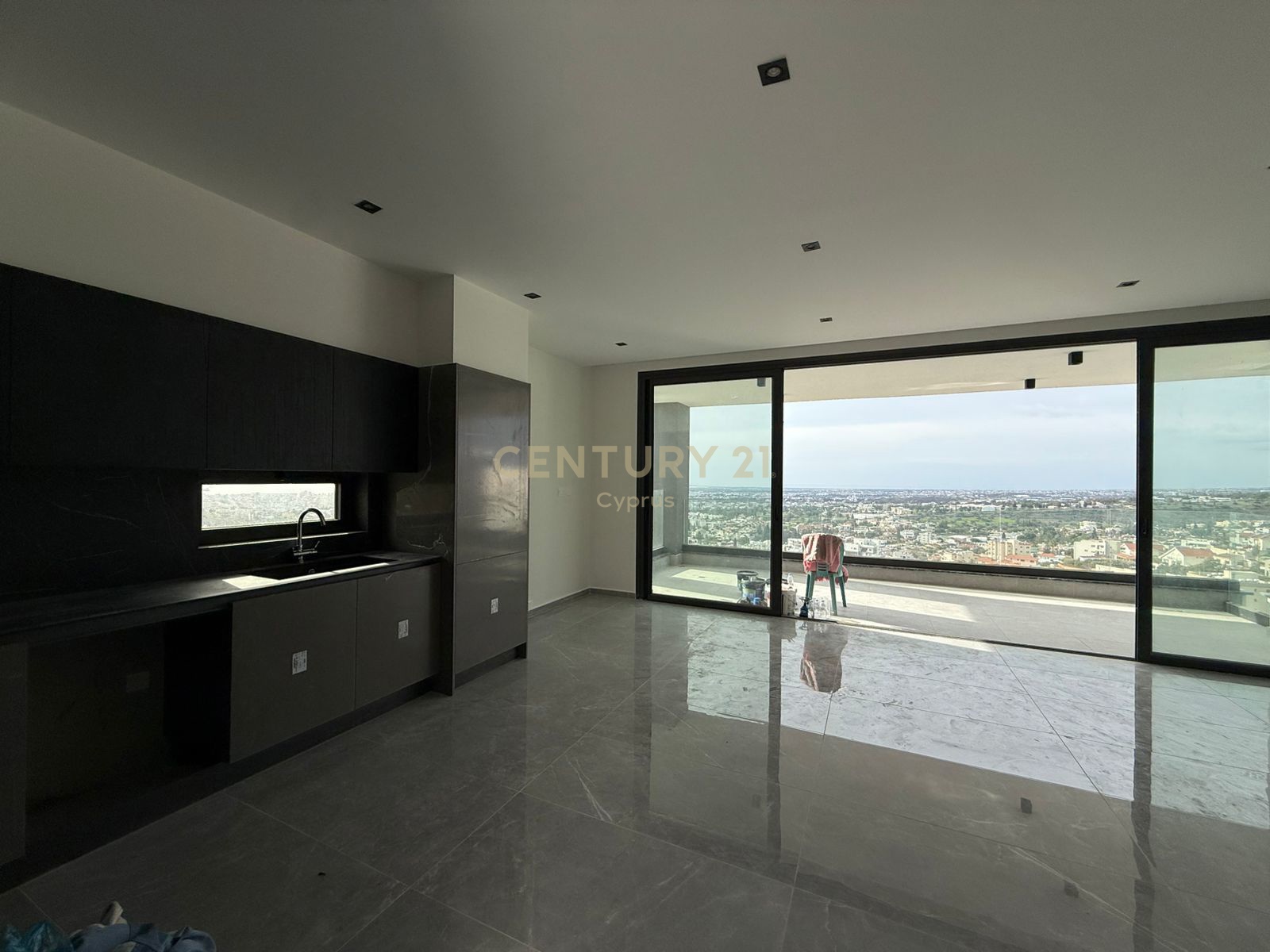 3 bedrooms Penthouse in Limassol, Cyprus No. 56046