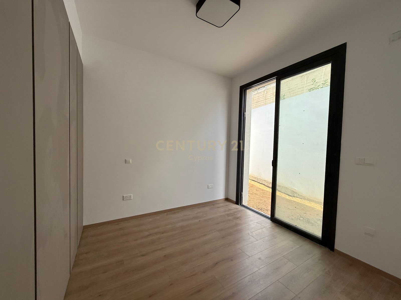 3 bedrooms Penthouse in Limassol, Cyprus No. 56046
