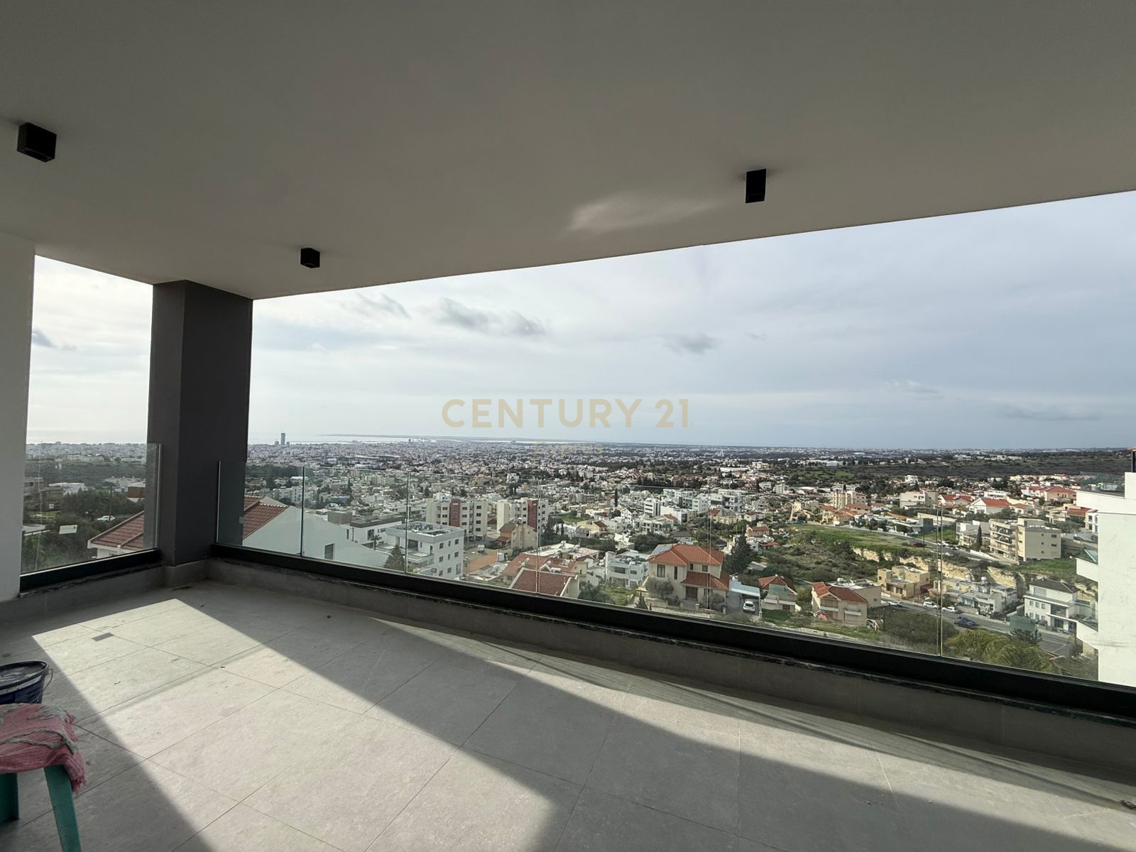 3 bedrooms Penthouse in Limassol, Cyprus No. 56046