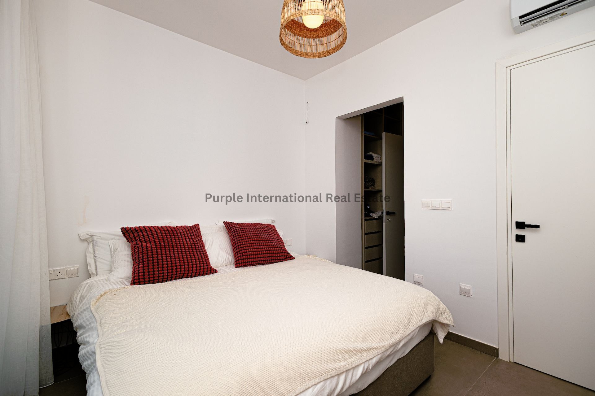 4 bedrooms Villa in Protaras, Ammochostos, Cyprus No. 35278