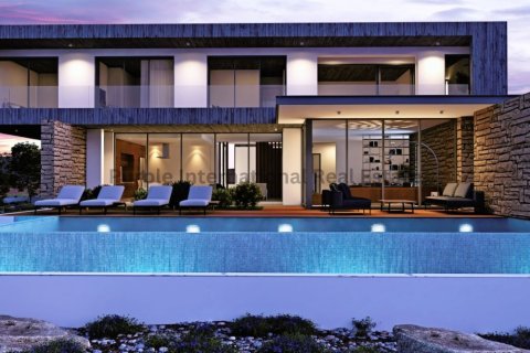 4 bedrooms Villa in Sea Caves, Pegeia, Paphos, Cyprus No. 37008