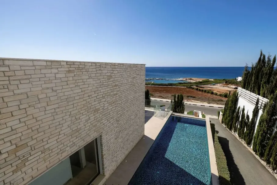 5 bedrooms Villa in Paphos, Cyprus No. 37884