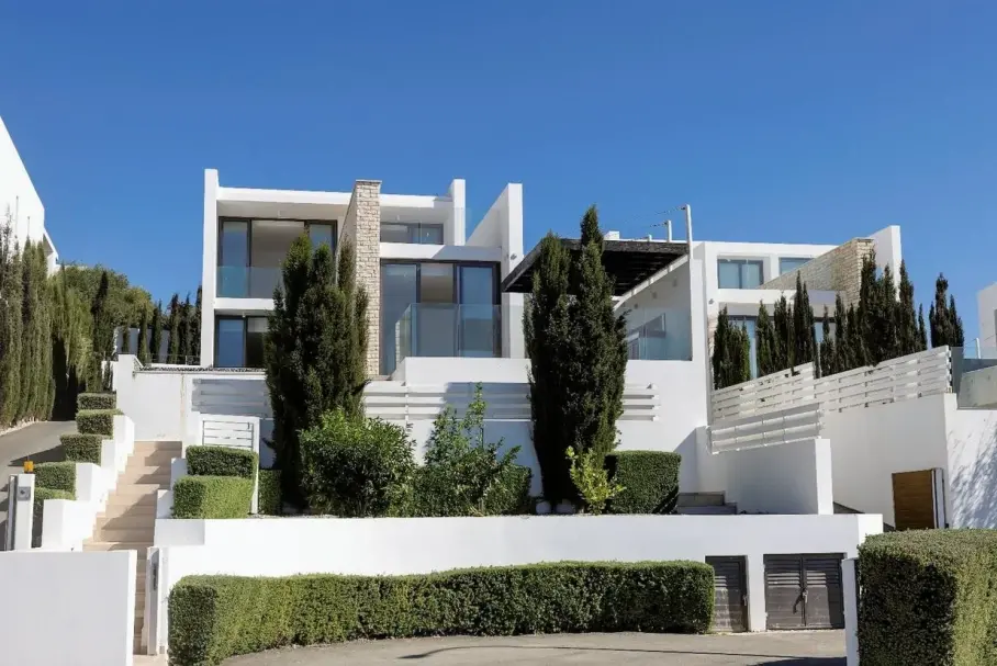 5 bedrooms Villa in Paphos, Cyprus No. 37884