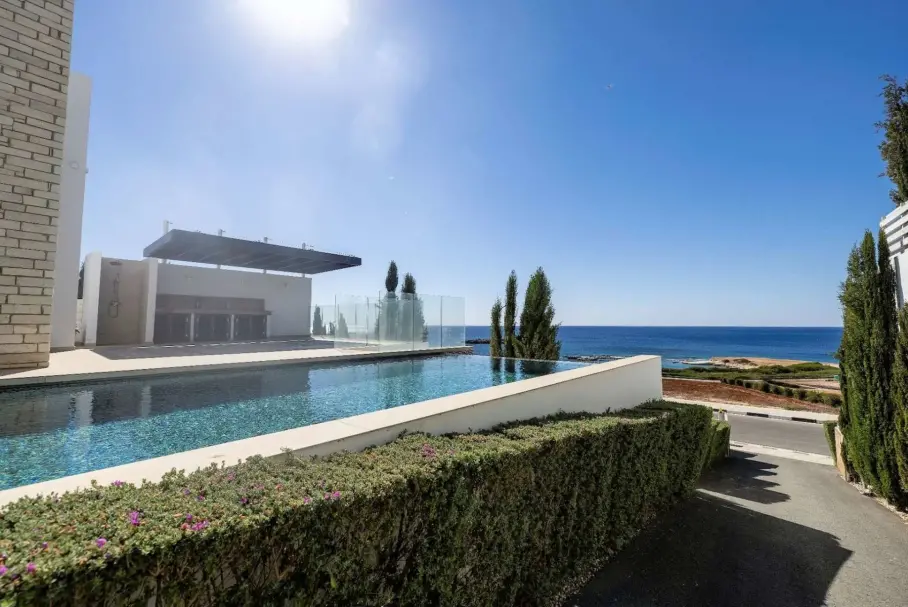 5 bedrooms Villa in Paphos, Cyprus No. 37884