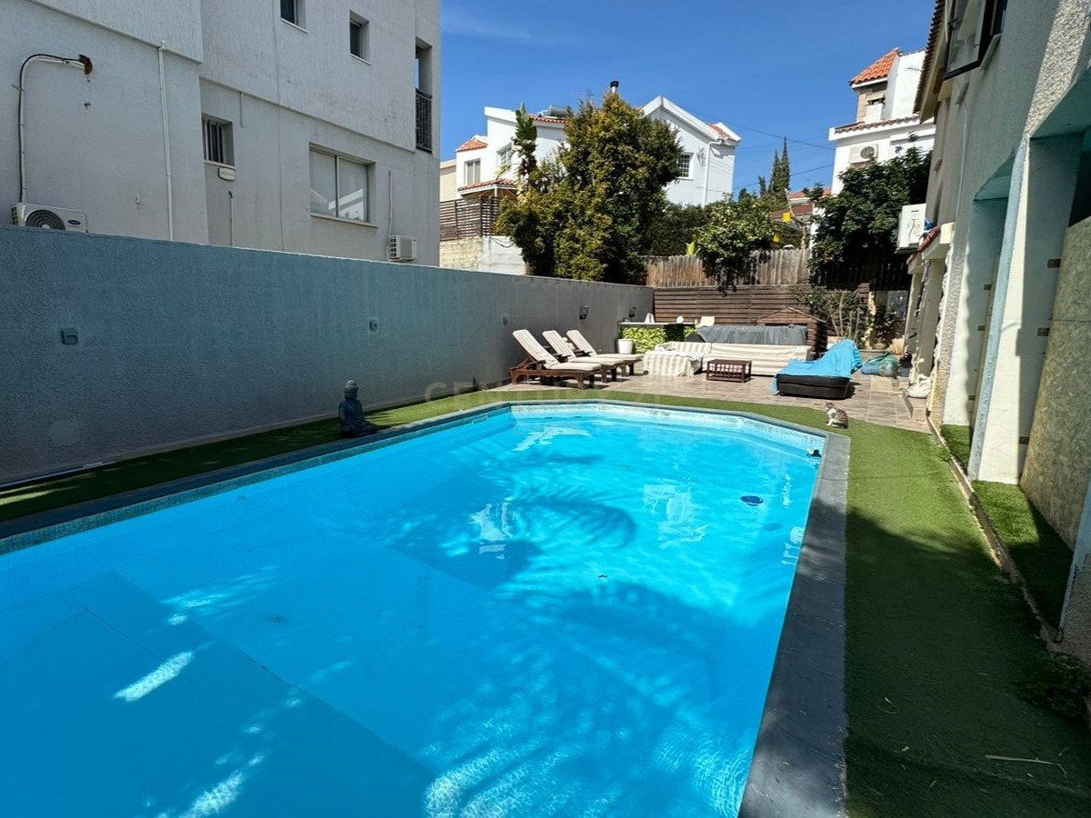 4 dormitorios Villa en Agios Athanasios, Limassol, Chipre No. 29572
