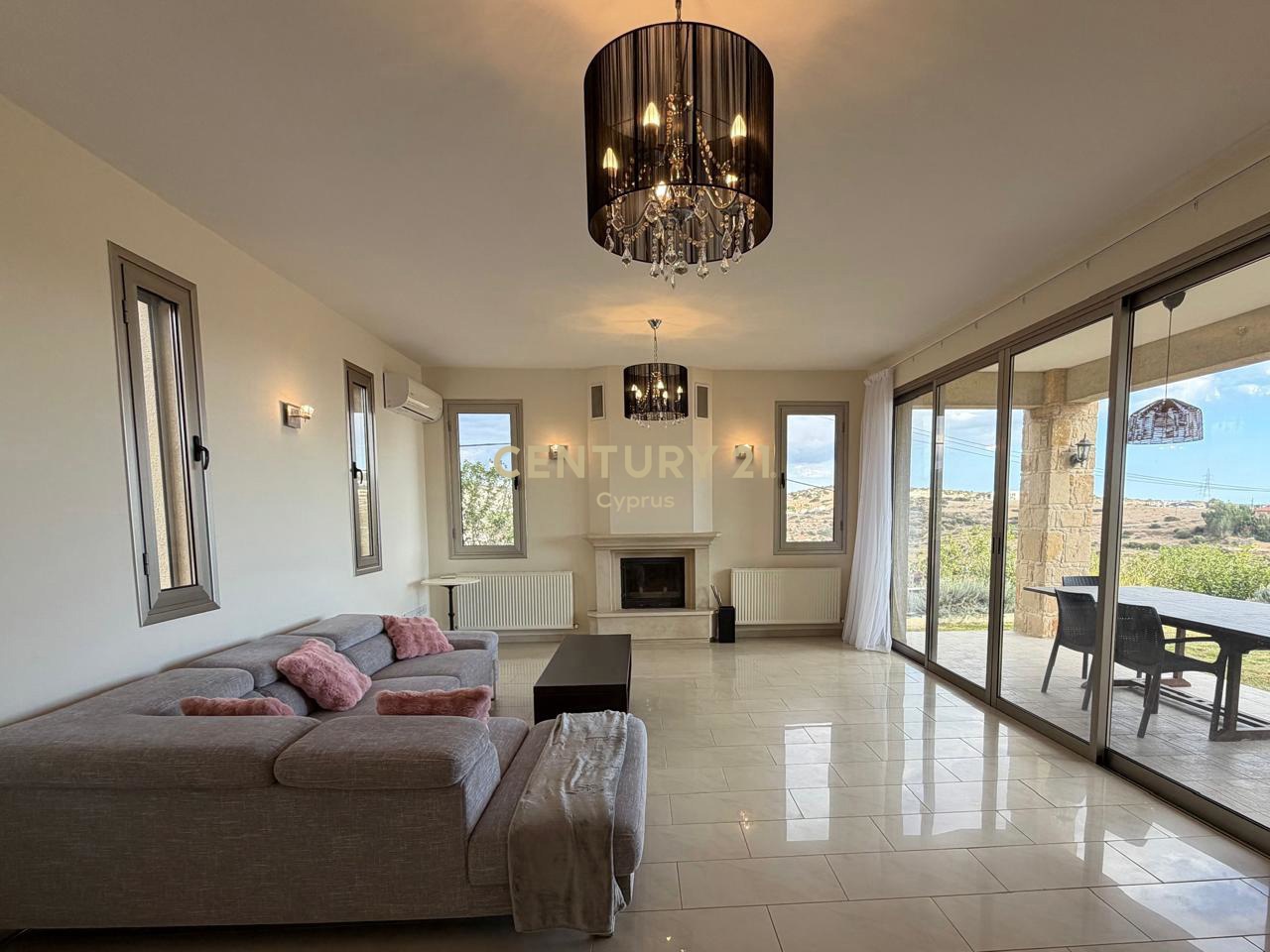 4 chambres Villa à Parekklisia, Limassol, Chypre No. 56110