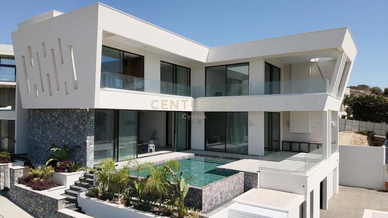 6 bedrooms Villa in Germasogeia, Limassol, Cyprus No. 6206
