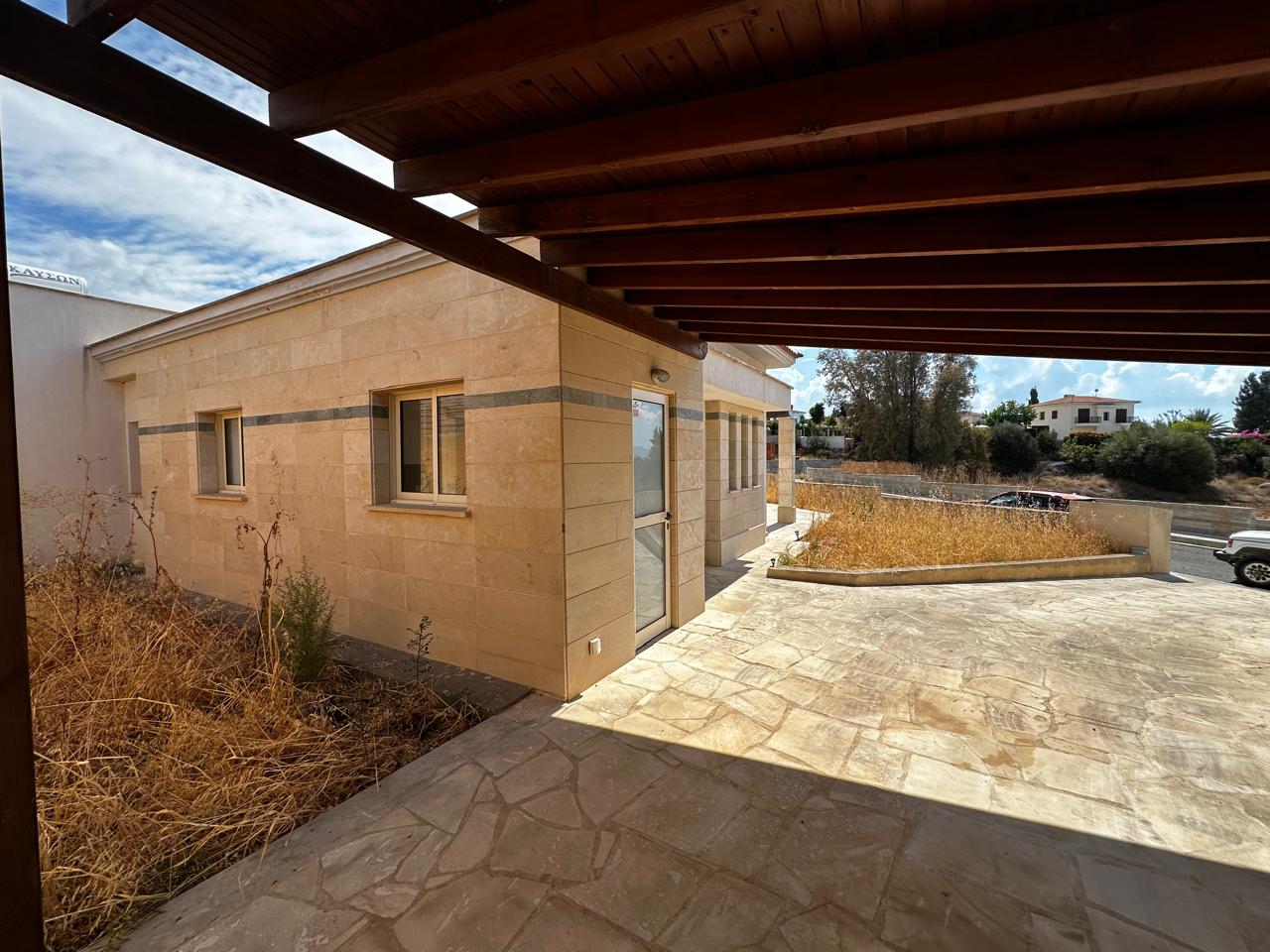 3 bedrooms Bungalow in Argaka, Paphos, Cyprus No. 35740