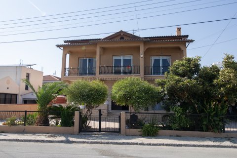 3 bedrooms Villa in Larnaka, Cyprus No. 37767