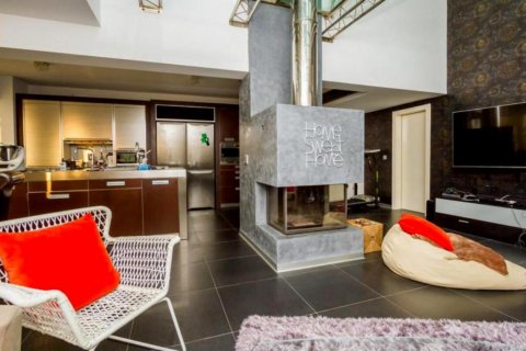 3 bedrooms Apartment in Nicosia, Cyprus No. 38395
