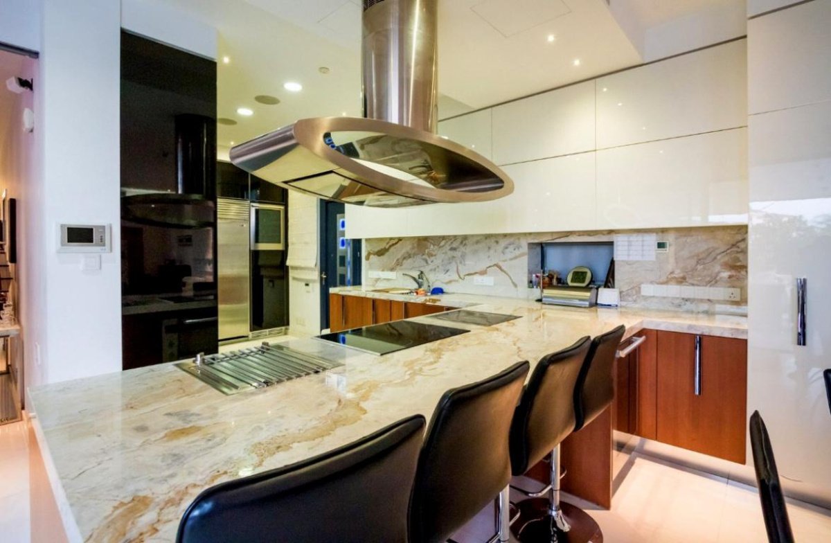 7 bedrooms Villa in Nicosia, Cyprus No. 38393