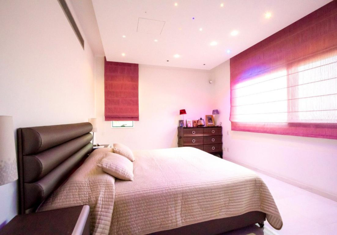 7 bedrooms Villa in Nicosia, Cyprus No. 38393