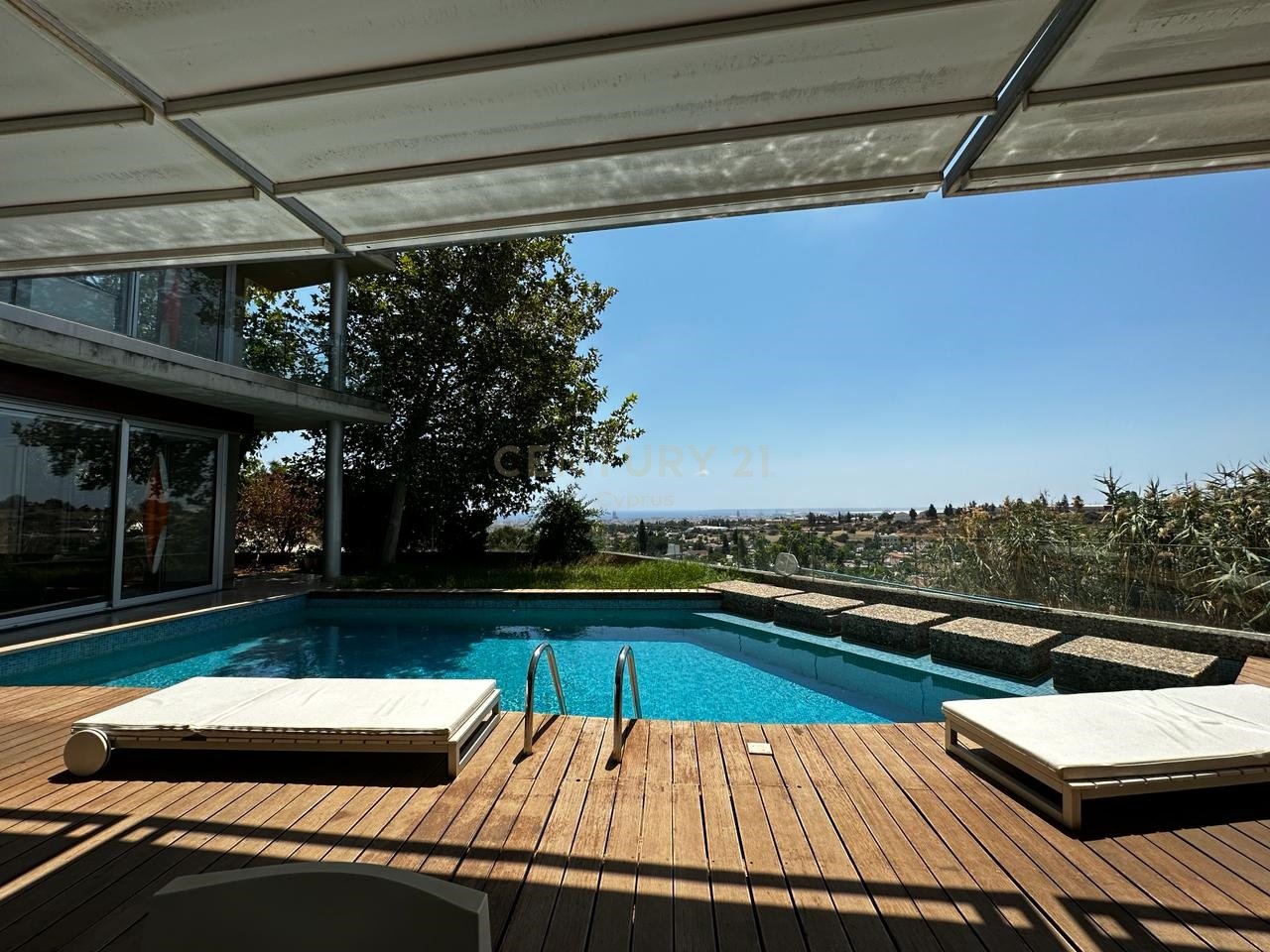 5 bedrooms Villa in Limassol, Cyprus No. 27645