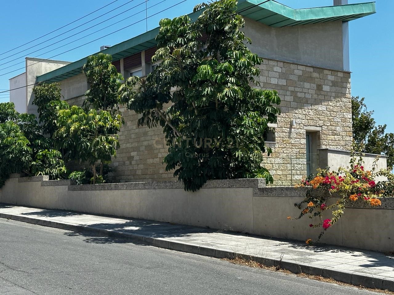5 bedrooms Villa in Limassol, Cyprus No. 27645