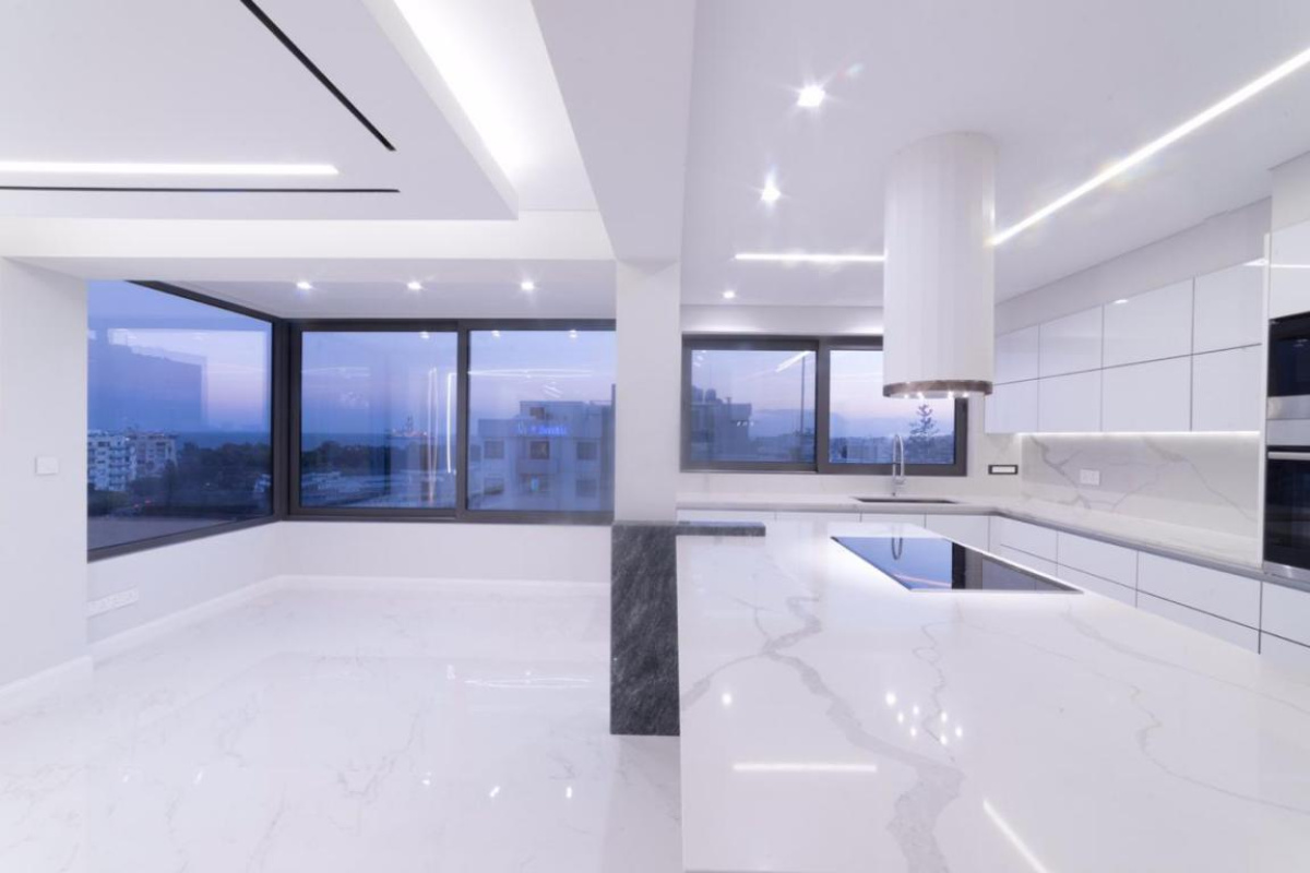3 bedrooms Apartment in Limassol, Cyprus No. 38565