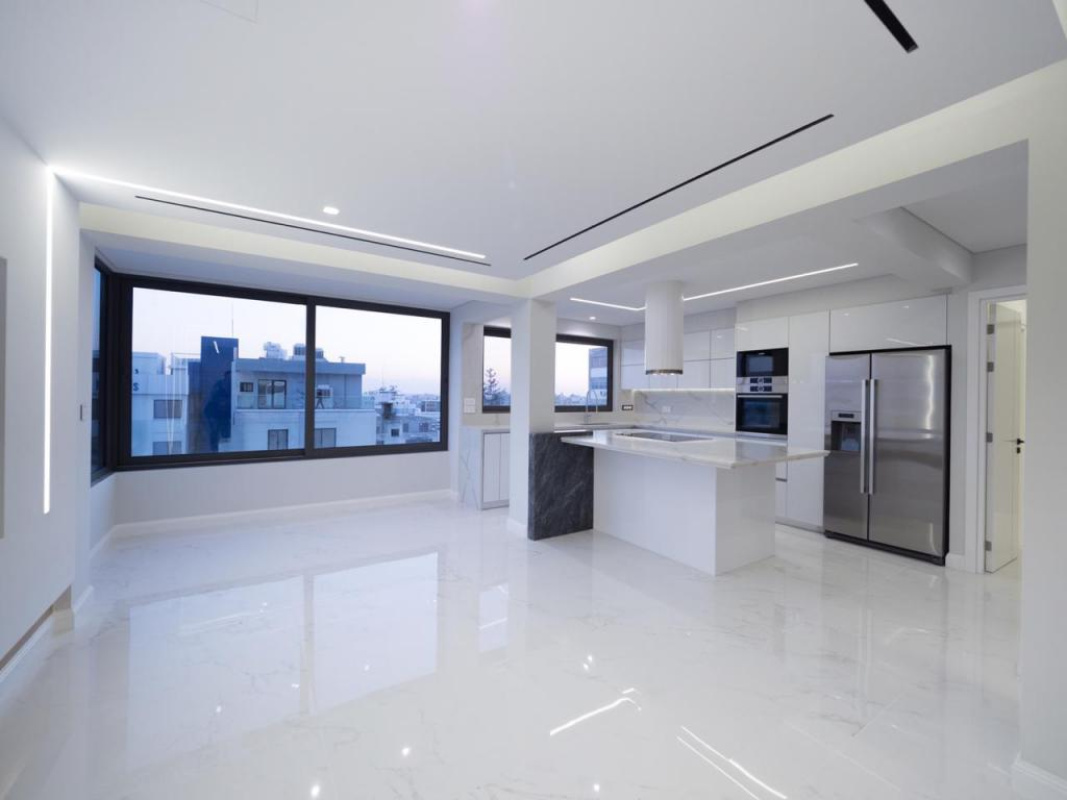 3 bedrooms Apartment in Limassol, Cyprus No. 38565