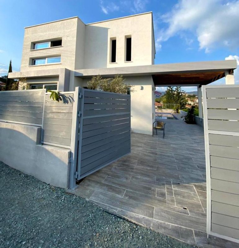 3 bedrooms Villa in Limassol, Cyprus No. 38559