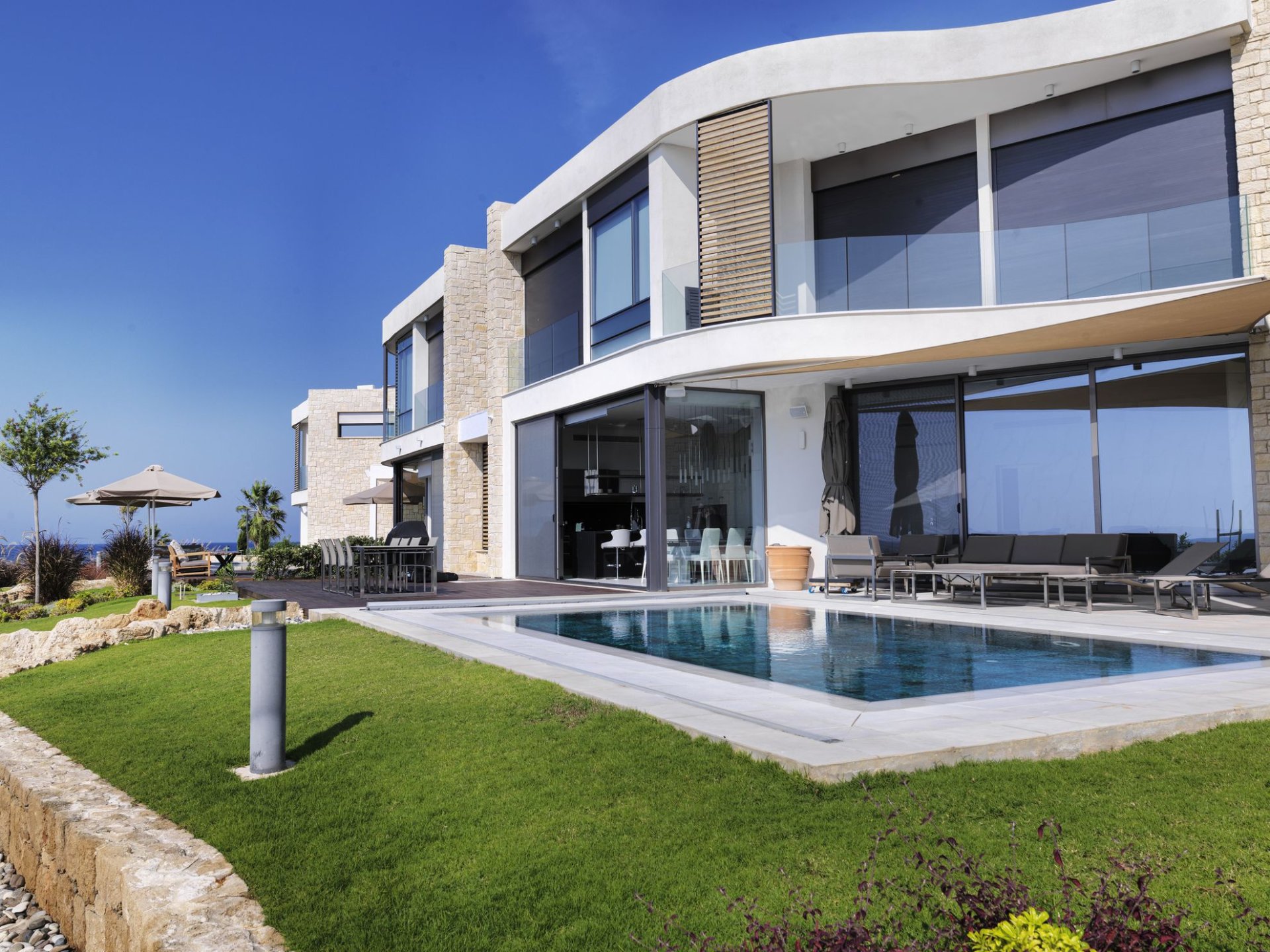 4 bedrooms Villa in Chloraka, Paphos, Cyprus No. 44661