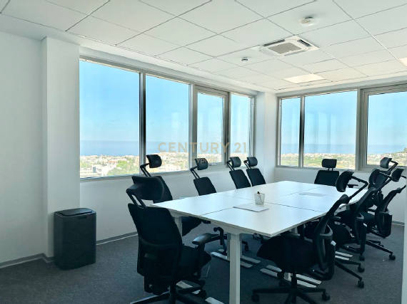 600m2 Oficina en Paphos, Chipre No. 53682