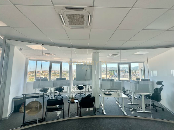 600m2 Oficina en Paphos, Chipre No. 53682
