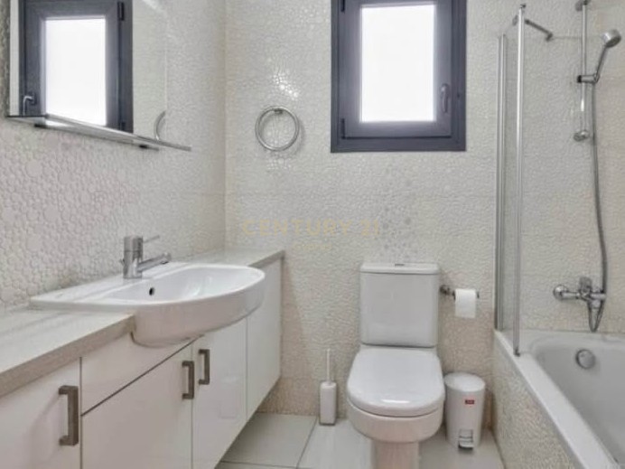 3 dormitorios Apartamento en Agios Athanasios, Limassol, Chipre No. 55881