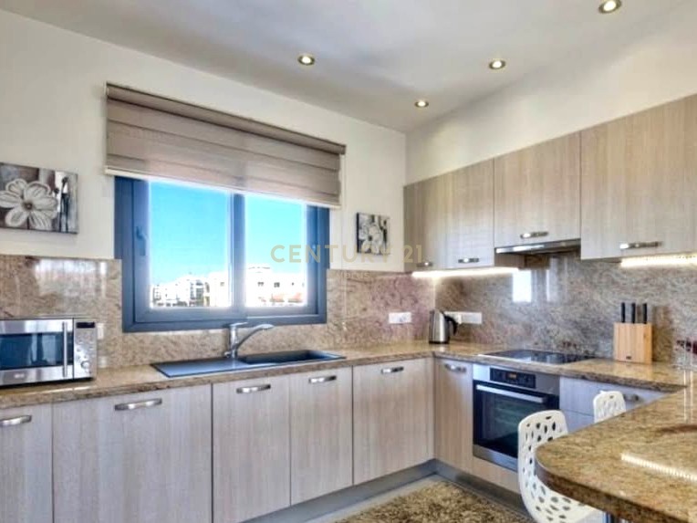 3 dormitorios Apartamento en Agios Athanasios, Limassol, Chipre No. 55881