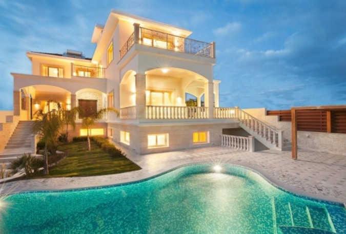 4 bedrooms Villa in Agios Tychonas, Limassol, Cyprus No. 27617
