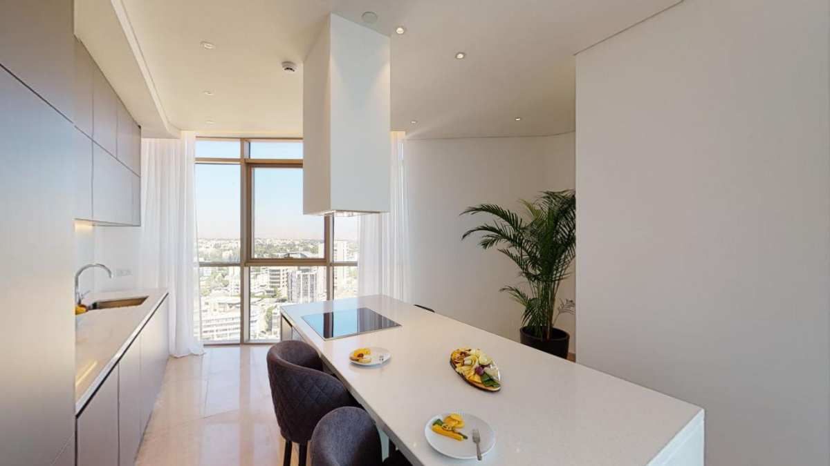 3 bedrooms Apartment in Nicosia, Cyprus No. 38660