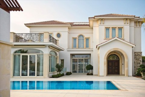 6 bedrooms Villa in Larnaca, Larnaka, Cyprus No. 38241