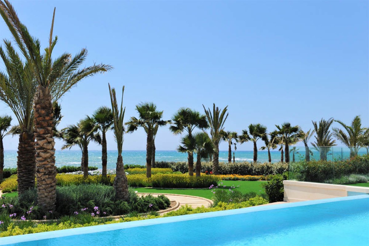 6 chambres Villa à Larnaca, Larnaka, Chypre No. 38237