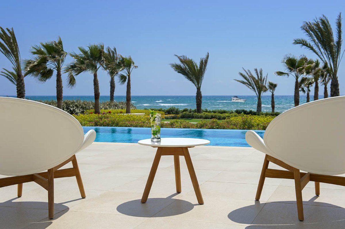 6 chambres Villa à Larnaca, Larnaka, Chypre No. 38237