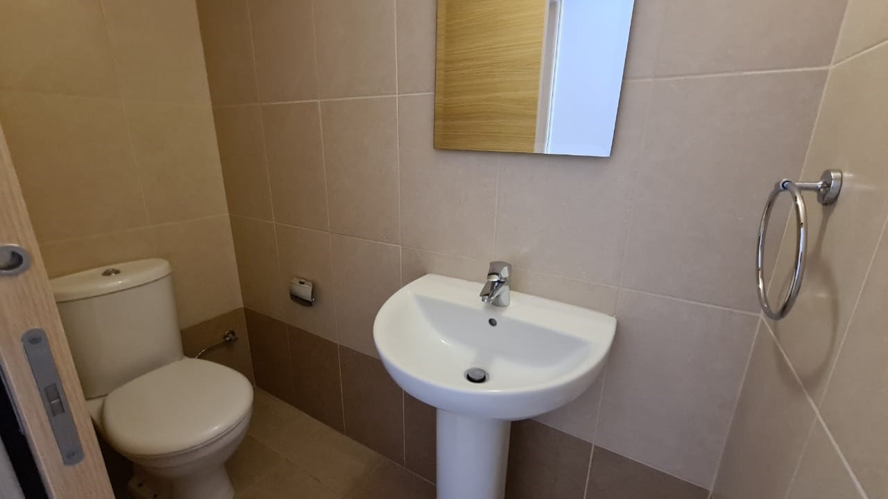 3 bedrooms Apartment in Limassol, Cyprus No. 53803