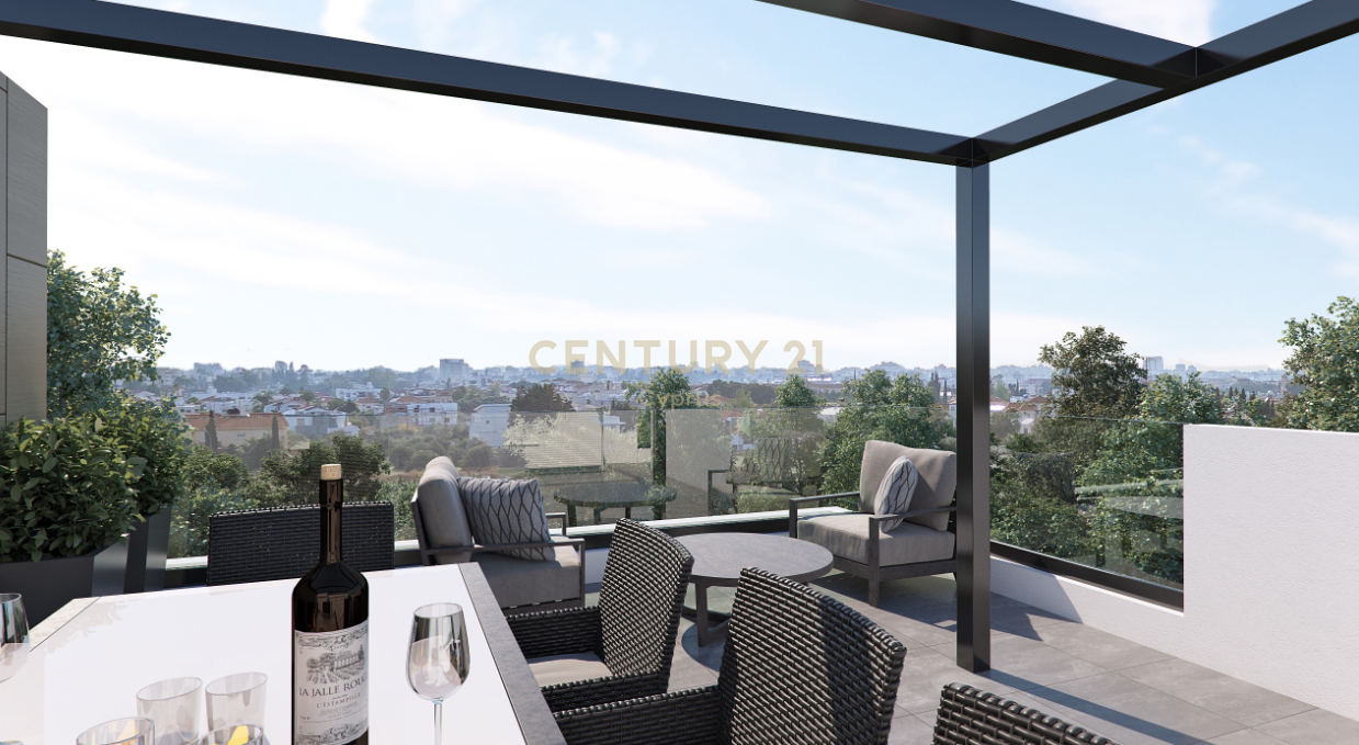 2 bedrooms Penthouse in Larnaca, Larnaka, Cyprus No. 55399