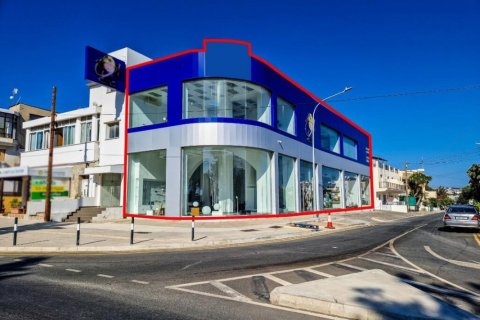 320m2 Commercial property in Paphos, Cyprus No. 37981