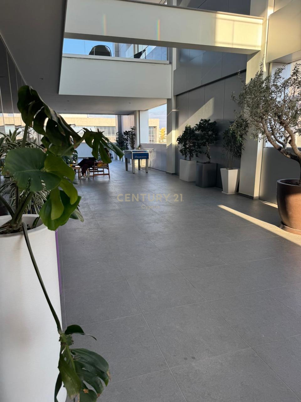 950m2 Bureau à Agios Athanasios, Limassol, Chypre No. 55600