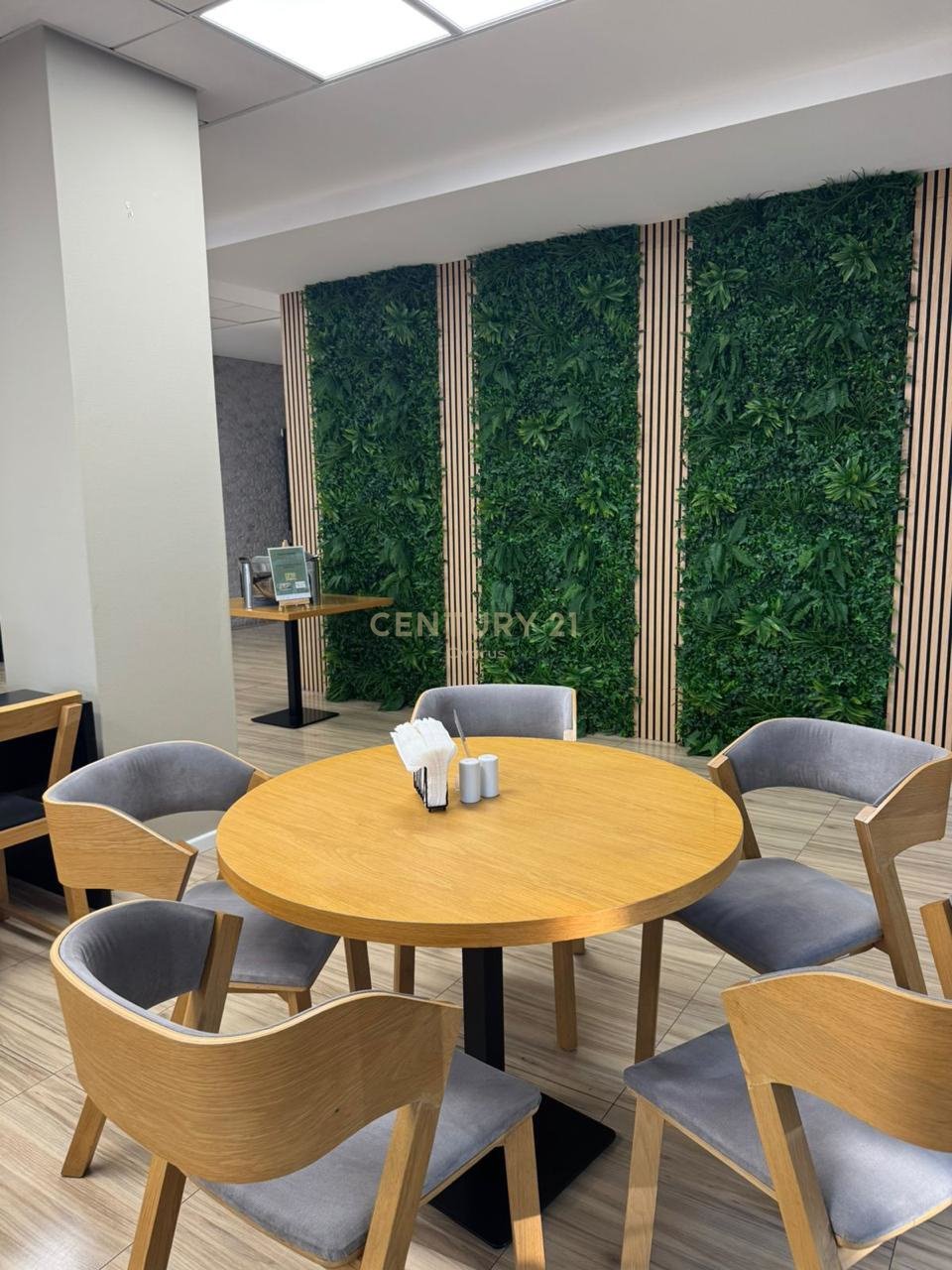 950m2 Bureau à Agios Athanasios, Limassol, Chypre No. 55600